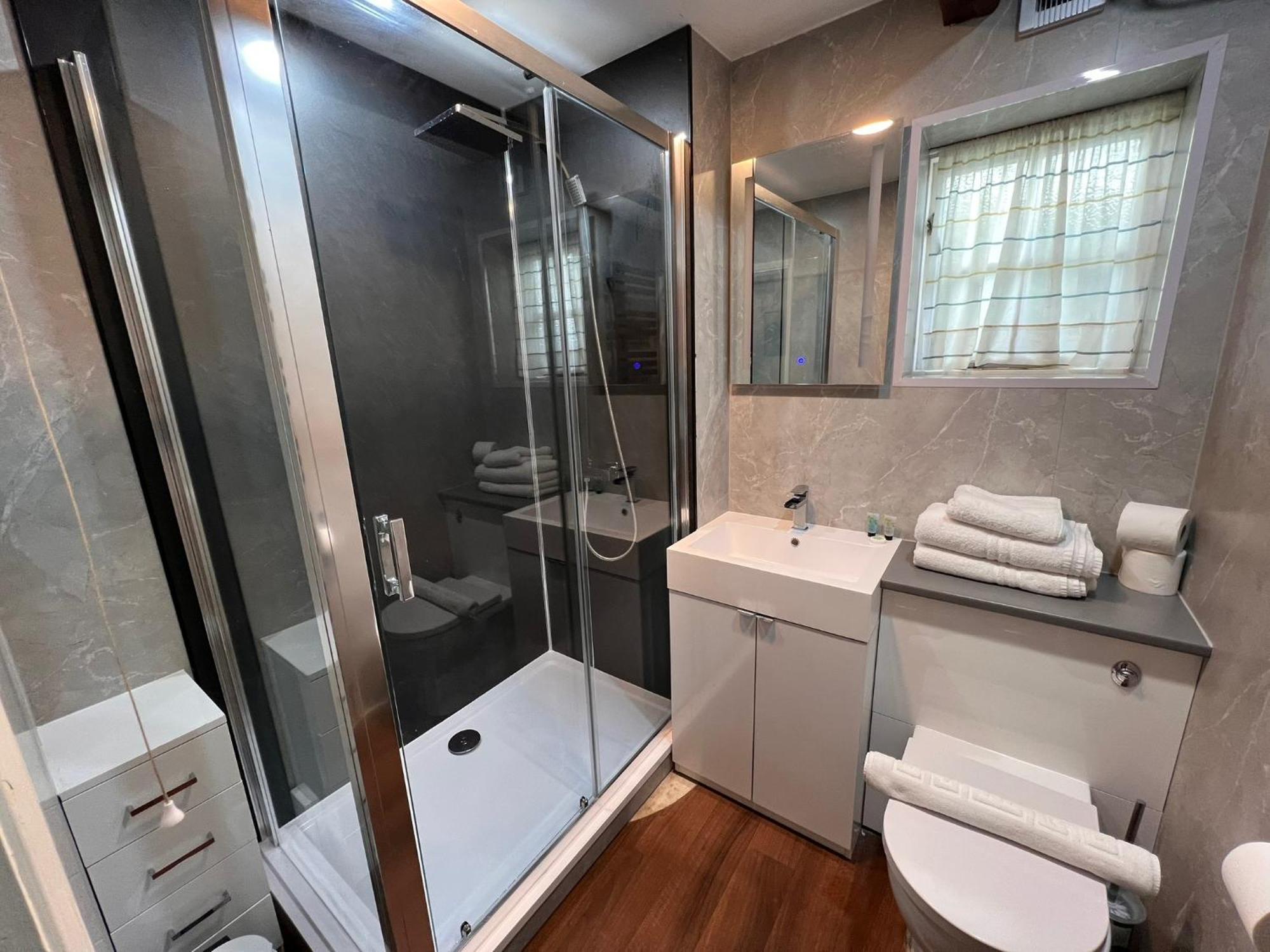 Hunston Mill Self Catering Dog Stay For Free Чичестер Экстерьер фото