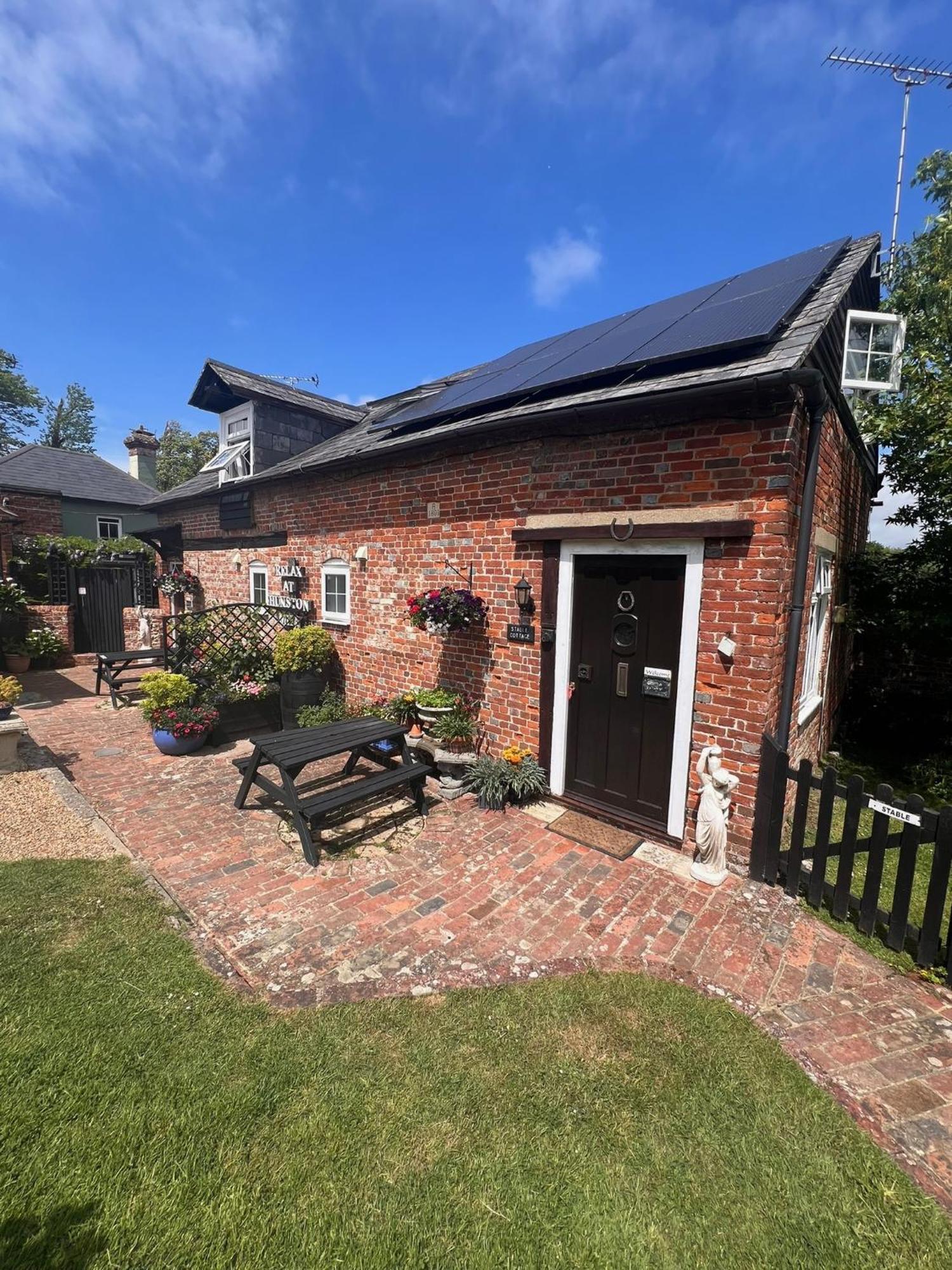 Hunston Mill Self Catering Dog Stay For Free Чичестер Экстерьер фото